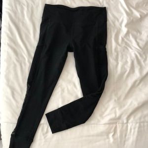 Mesh Panel and Pockets Fabletics Leggings